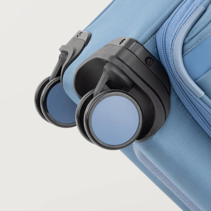 VersaPack+ Carry-On Spinner